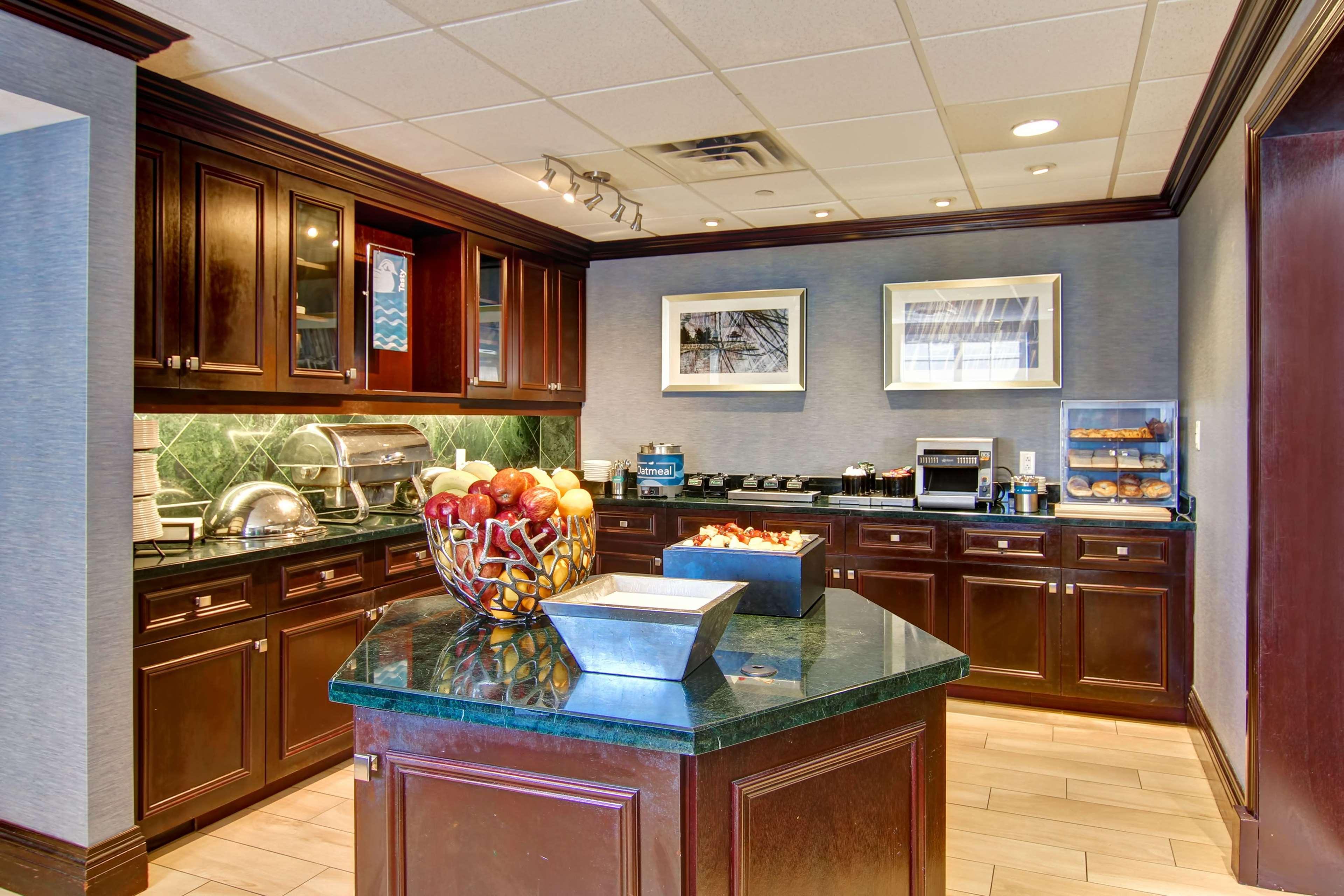 Homewood Suites By Hilton Toronto Mississauga Exteriör bild