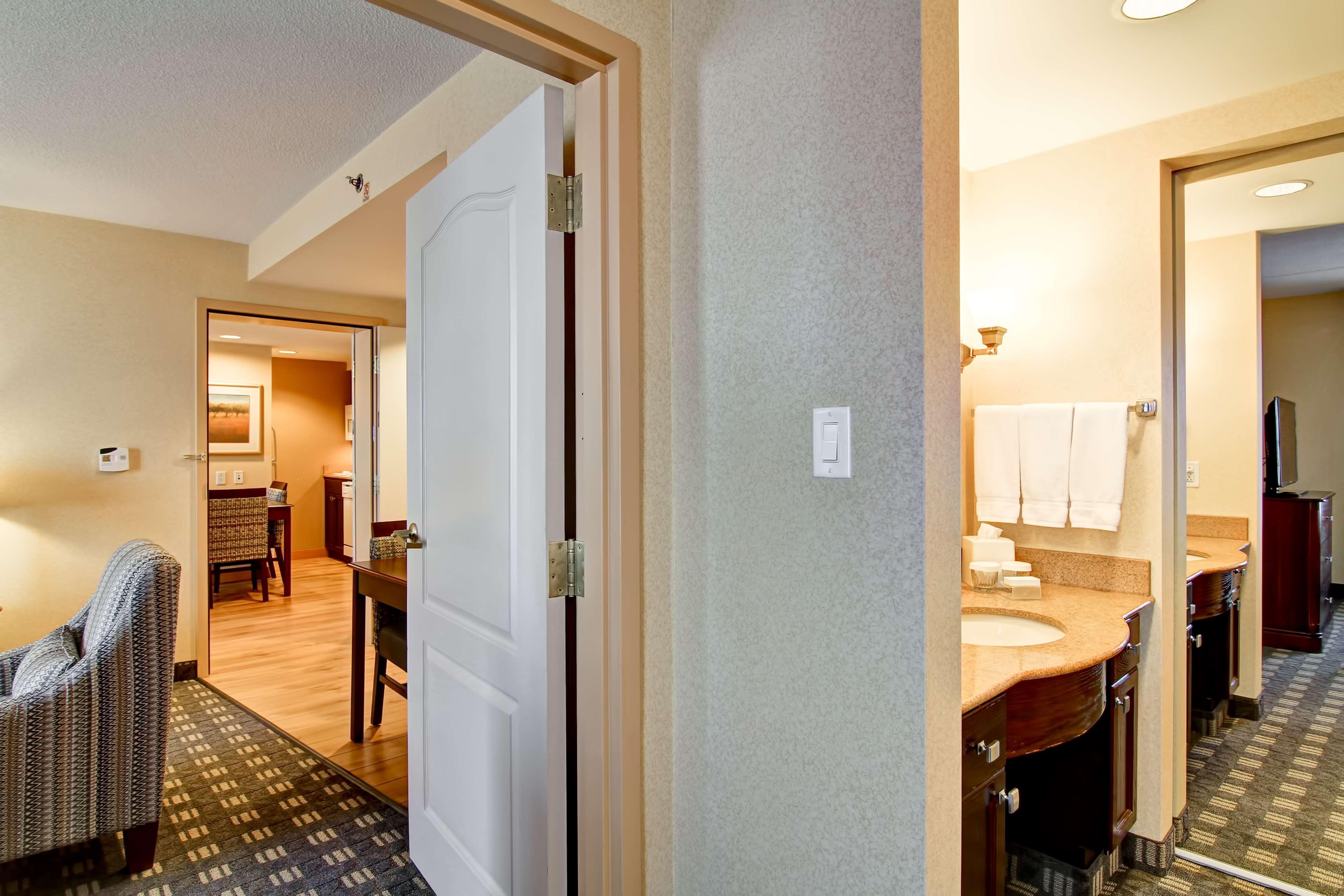 Homewood Suites By Hilton Toronto Mississauga Exteriör bild