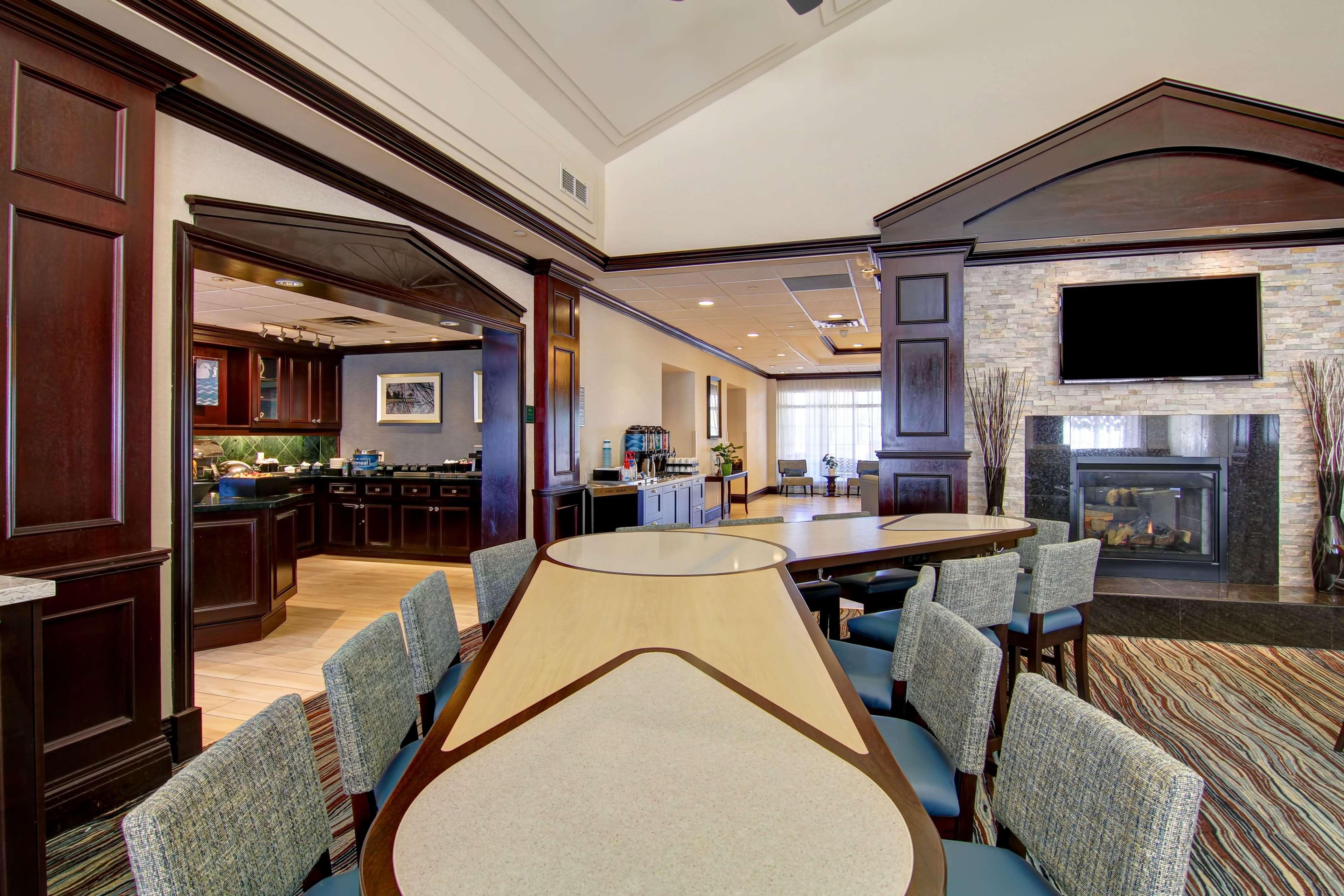 Homewood Suites By Hilton Toronto Mississauga Exteriör bild