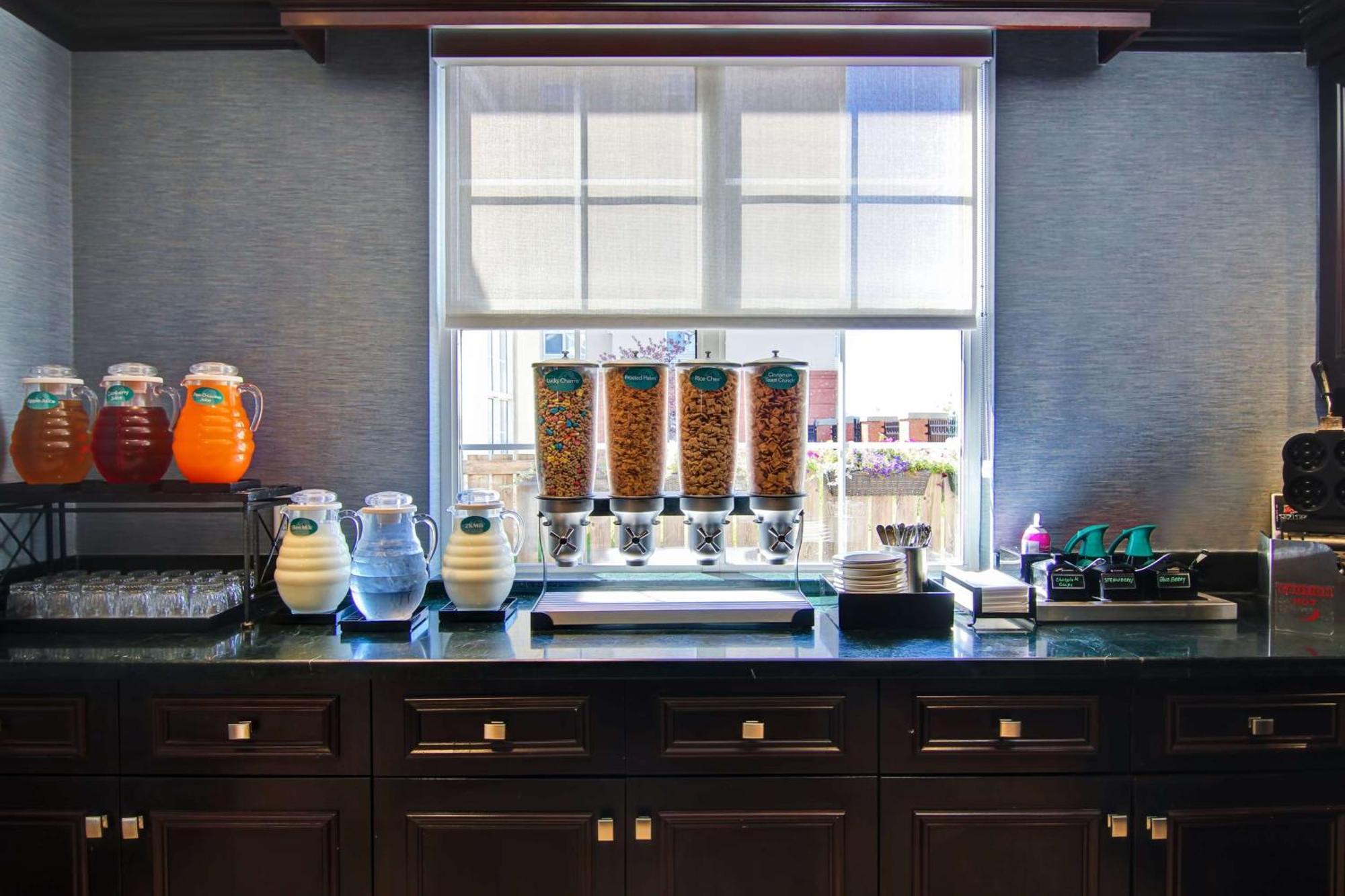 Homewood Suites By Hilton Toronto Mississauga Exteriör bild